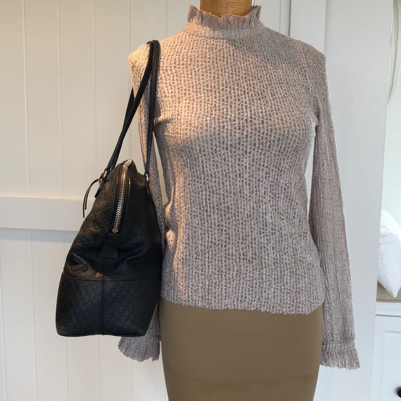 AUTHENTIC Gucci embossed satchel - Picture 7 of 8